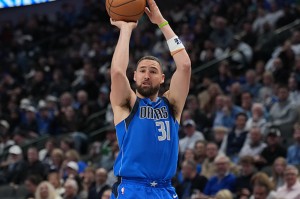 betvictor伟德(中国)唯一官方网站-西部排名又变了：湖人爆冷输球，勇士三喜临门，2队排名互换