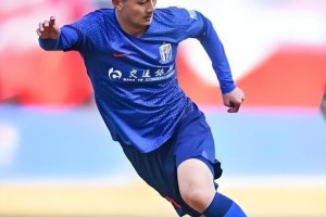 betvictor伟德(中国)唯一官方网站-喜讯！重庆铜梁龙全新本土后腰搭档首次同时亮相中超，值得期待