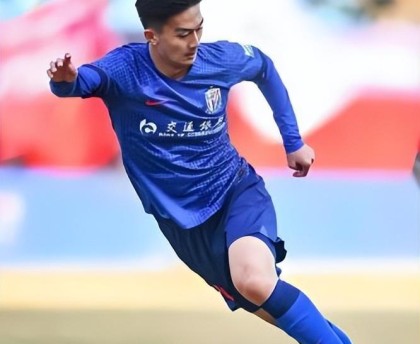 betvictor伟德(中国)唯一官方网站-喜讯！重庆铜梁龙全新本土后腰搭档首次同时亮相中超，值得期待