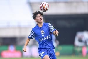 betvictor伟德(中国)唯一官方网站-记者：大可不必对刘诚宇如此苛求，他也必须要不断努力提升自己