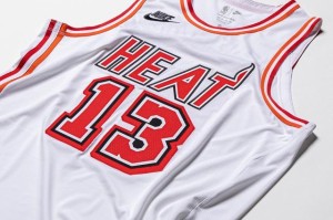 致敬经典！新赛季10支球队上新复古新战袍（下）